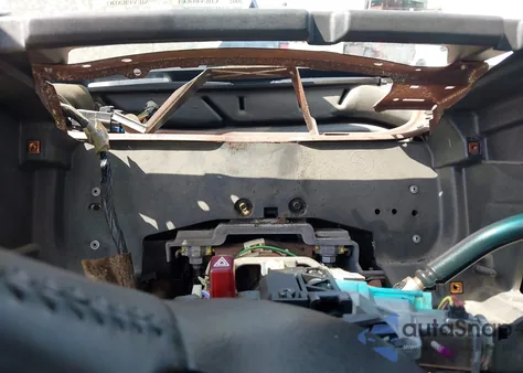 2002 Chevrolet Silverado 1500 из США, поврежденный, VIN 1GCEC14V02Z292515